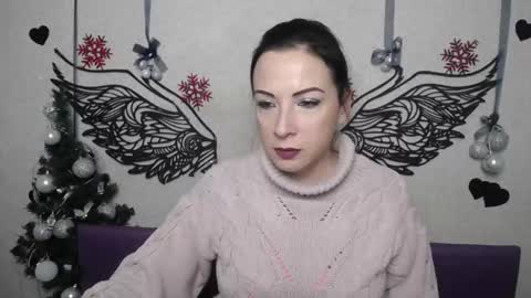 ElizabethSho online show from January 6, 6:11 pm