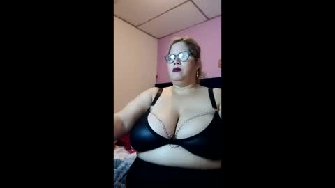 Elizabeth online show from January 16, 10:52 am