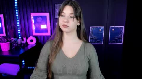 Eliza online show from December 4, 1:20 pm