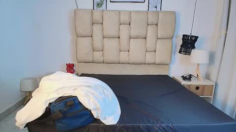 Snapshot of elizawiliamst chatting on September 12, 11:54 am Eliza online show from September 12, 11:54 am