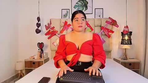 Snapshot of elizawiliamst chatting on September 18, 1:13 pm Eliza online show from September 18, 1:13 pm