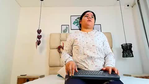 Snapshot of elizawiliamst chatting on September 27, 11:48 am Eliza online show from September 27, 11:48 am