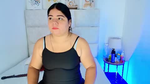 Snapshot of elizawiliamst chatting on June 16, 12:08 pm Eliza online show from June 16, 12:08 pm
