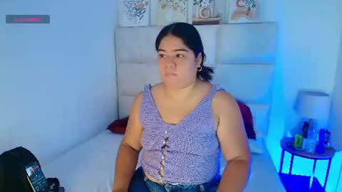 Snapshot of elizawiliamst chatting on July 6, 10:34 am Eliza online show from July 6, 10:34 am