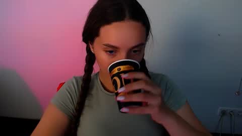 Snapshot of elizsun chatting on June 24, 8:57 am elizsun online show from June 24, 8:57 am