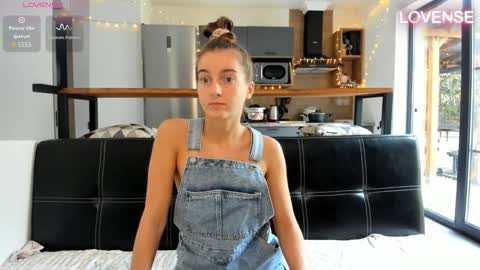 Eliz                               online show from January 8, 7:10 am