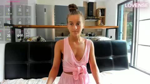 Snapshot of elizsweet chatting on July 26, 11:17 am Eliz online show from July 26, 11:17 am
