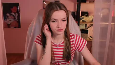 elizzza_ online show from April 28, 5:12 am