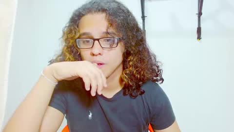 Snapshot of elkingthe chatting on December 11, 12:34 pm Diana online show from December 11, 12:34 pm