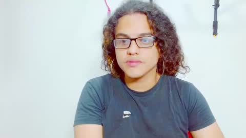 Snapshot of elkingthe chatting on December 12, 2:22 pm Diana online show from December 12, 2:22 pm