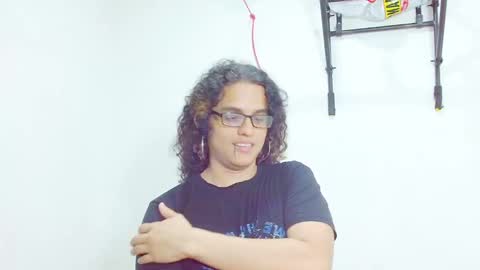 Snapshot of elkingthe chatting on December 19, 2:45 am Diana online show from December 19, 2:45 am