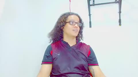 Snapshot of elkingthe chatting on December 23, 4:39 pm Diana online show from December 23, 4:39 pm