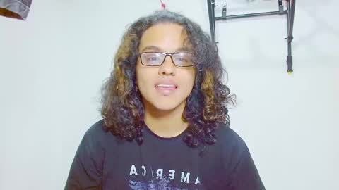 Snapshot of elkingthe chatting on December 27, 12:34 pm Diana online show from December 27, 12:34 pm