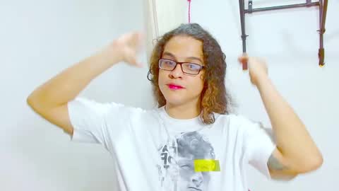 Snapshot of elkingthe chatting on January 17, 1:36 am Diana online show from January 17, 1:36 am