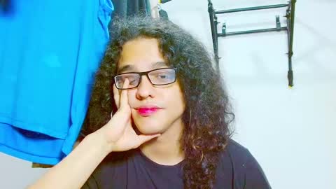 Snapshot of elkingthe chatting on January 18, 2:36 am Diana online show from January 18, 2:36 am