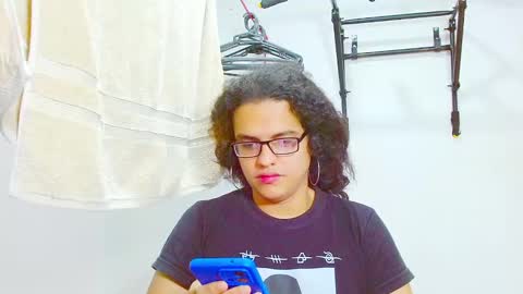 Snapshot of elkingthe chatting on January 18, 12:57 pm Diana online show from January 18, 12:57 pm