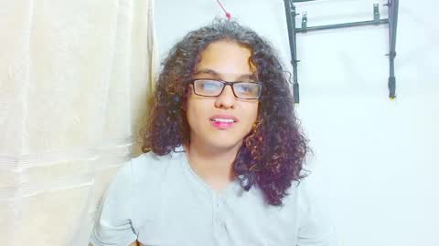 Snapshot of elkingthe chatting on January 19, 2:47 am Diana online show from January 19, 2:47 am