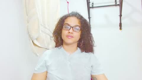 Snapshot of elkingthe chatting on January 30, 11:02 pm Diana online show from January 30, 11:02 pm