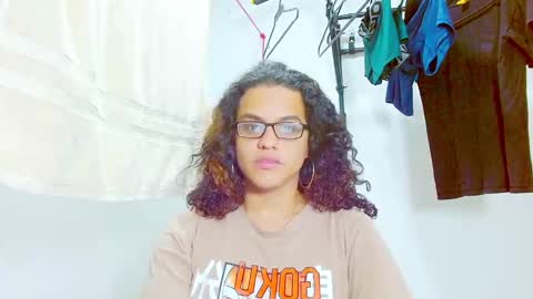 Snapshot of elkingthe chatting on February 7, 12:28 pm Diana online show from February 7, 12:28 pm