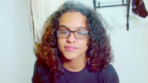 Snapshot of elkingthe chatting on February 15, 3:09 am Diana online show from February 15, 3:09 am