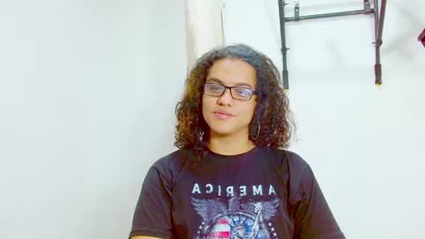 Snapshot of elkingthe chatting on February 17, 6:15 pm Diana online show from February 17, 6:15 pm