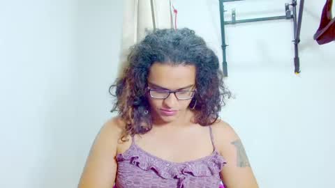 Snapshot of elkingthe chatting on February 18, 12:39 pm Diana online show from February 18, 12:39 pm