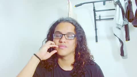 Snapshot of elkingthe chatting on February 21, 12:05 am Diana online show from February 21, 12:05 am