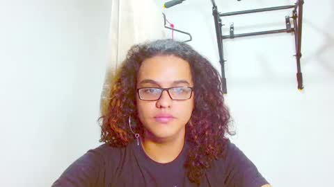 Snapshot of elkingthe chatting on February 23, 6:01 pm Diana online show from February 23, 6:01 pm