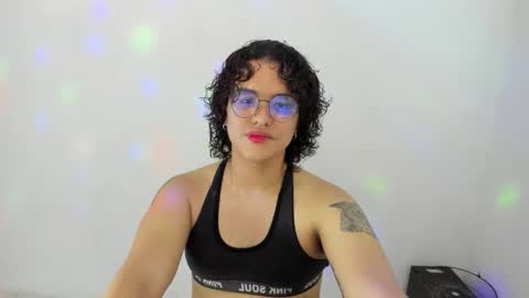 Snapshot of elkingthe chatting on October 25, 7:52 pm Diana online show from October 25, 7:52 pm