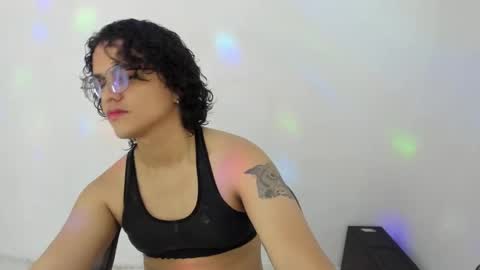 Snapshot of elkingthe chatting on November 1, 9:28 pm Diana online show from November 1, 9:28 pm