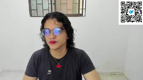 Snapshot of elkingthe chatting on November 23, 5:57 pm Diana online show from November 23, 5:57 pm