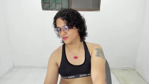 Snapshot of elkingthe chatting on November 29, 12:35 am Diana online show from November 29, 12:35 am