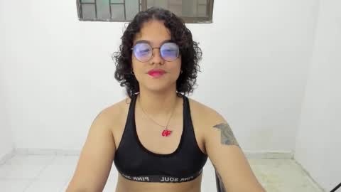 Snapshot of elkingthe chatting on December 2, 6:25 pm Diana online show from December 2, 6:25 pm