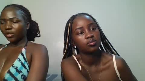 ella8_ online show from June 24, 8:35 am