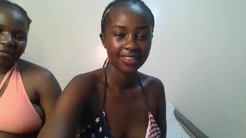 ella8_ online show from June 29, 10:15 am