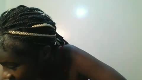 ella8_ online show from June 30, 8:15 am