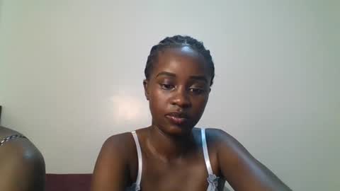 ella8_ online show from July 6, 10:23 am