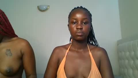 ella8_ online show from July 21, 8:05 am