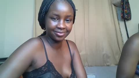 ella8_ online show from July 27, 5:03 am