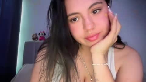 Ella  online show from July 28, 6:20 pm