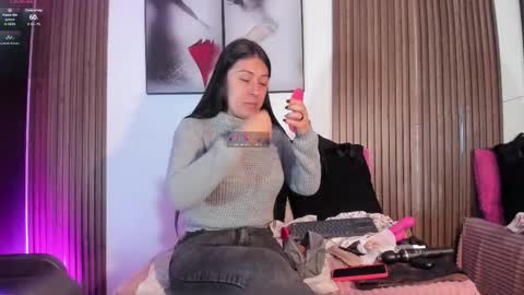 ella rouse online show from September 19, 11:55 am