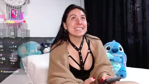 Snapshot of ella_rouse1 chatting on May 8, 11:26 am ella rouse online show from May 8, 11:26 am