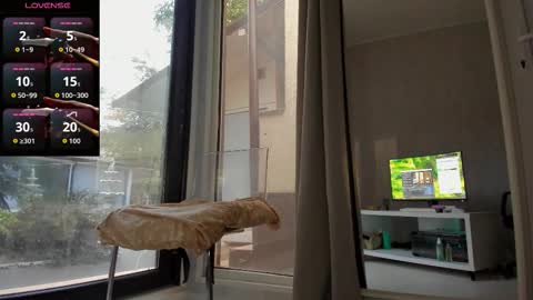 Snapshot of ella_vee chatting on September 26, 5:11 am ella_vee online show from September 26, 5:11 am