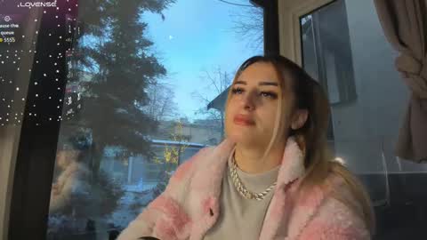 ella_vee online show from January 9, 5:54 am