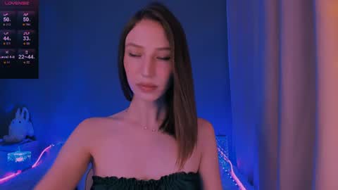 ellaamber online show from August 7, 3:47 pm