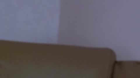 Snapshot of ellabelle_ chatting on May 4, 3:35 am Ella online show from May 4, 3:35 am