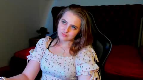 EllaBells online show from April 30, 5:08 pm