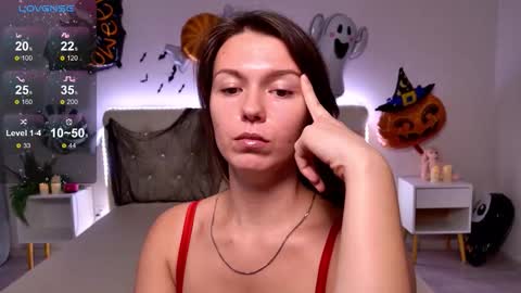 ellacanny online show from October 30, 9:22 am