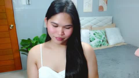 Snapshot of ellaford chatting on July 11, 5:48 pm EllaFord online show from July 11, 5:48 pm
