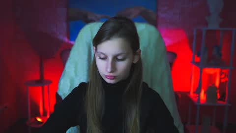 Ella online show from December 3, 6:37 am